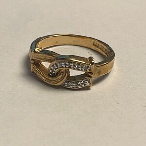 Elegant Gold and Silver Knot Ring